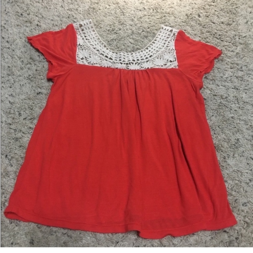 Free! American Eagle top with split sleeve